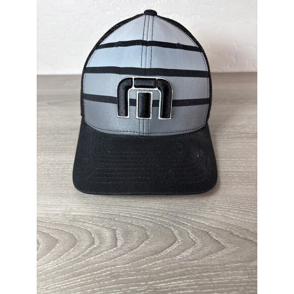 Travis Mathew Black Gray Blue Men's FlexFit Mesh Back Golf Hat Size S-M- EUC - Picture 1 of 5
